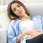 5 Makanan Ringan yang Dapat Membantu Atasi Gejala PMS